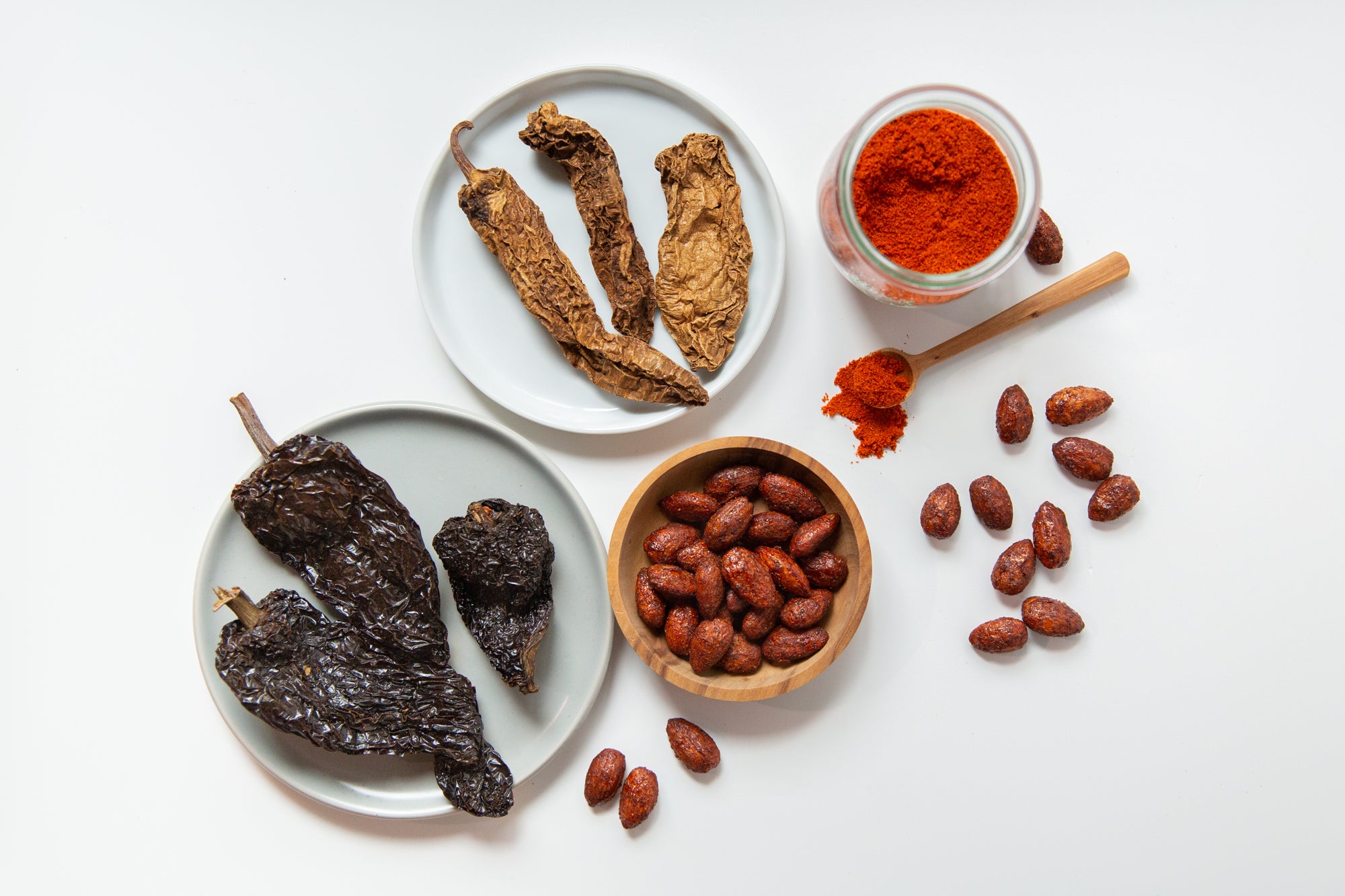 Santé Nuts | Chipotle Almond Spices and Peppers