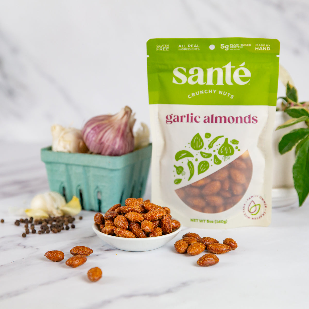 Santé Nuts - Garlic Almonds_2